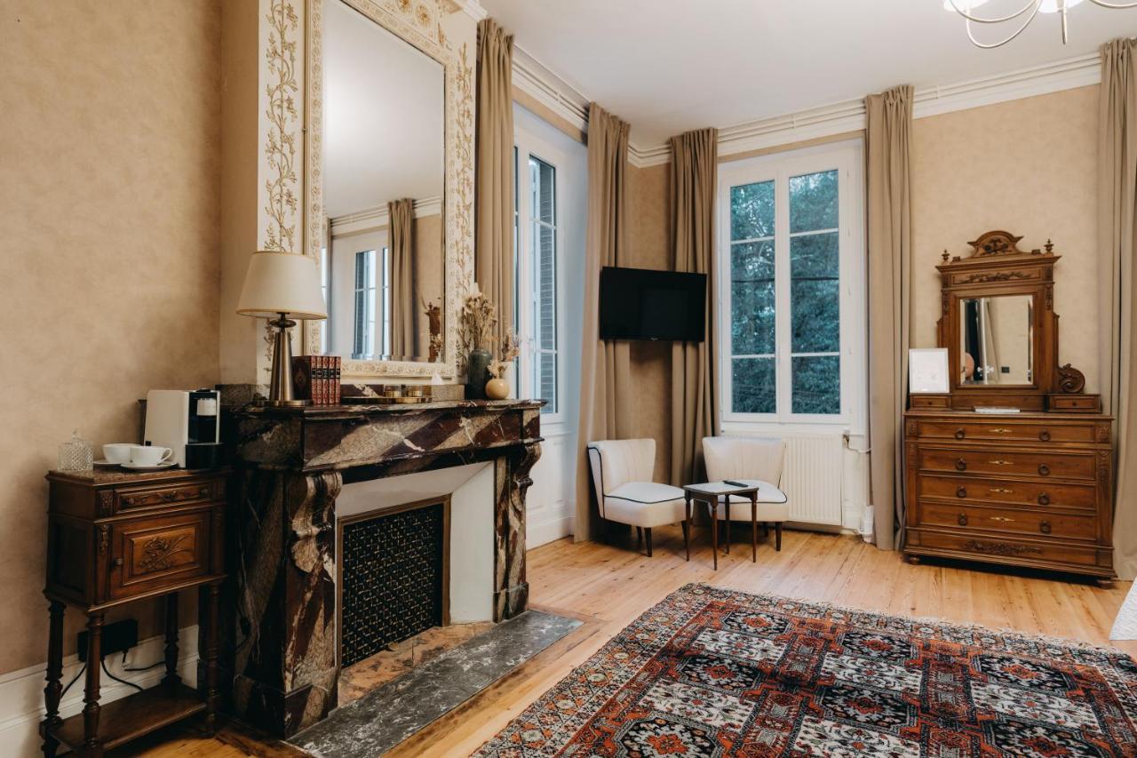 Le Domaine Des Marcoujans Bed & Breakfast